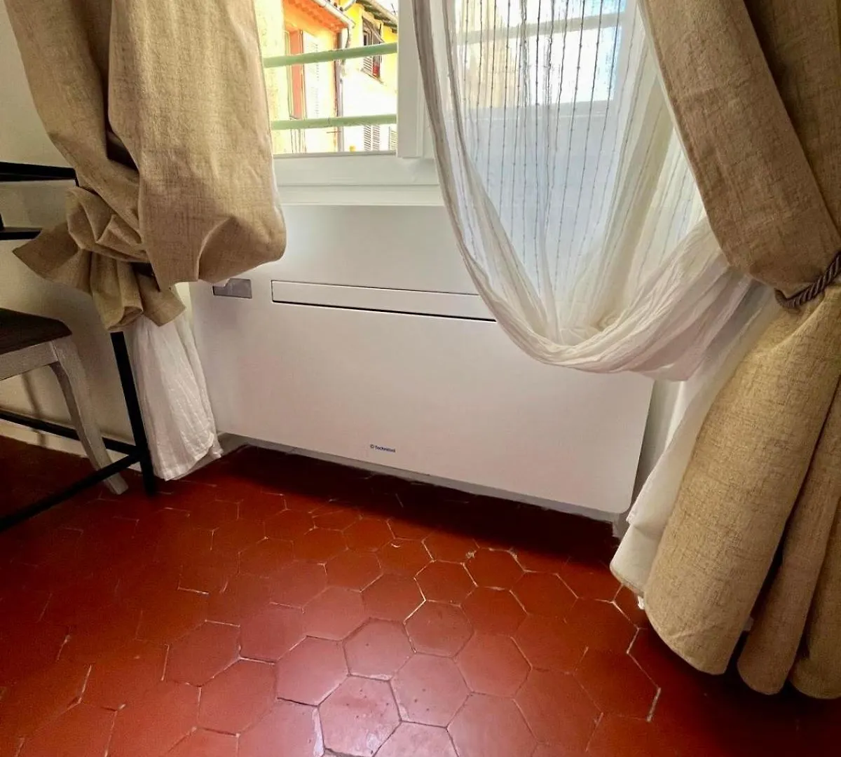 Typique - 2 Bedrooms,Typical Apartment-Old Town Ницца Апартаменты