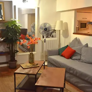  Apartment 33 On The Old Historic Senate Square
