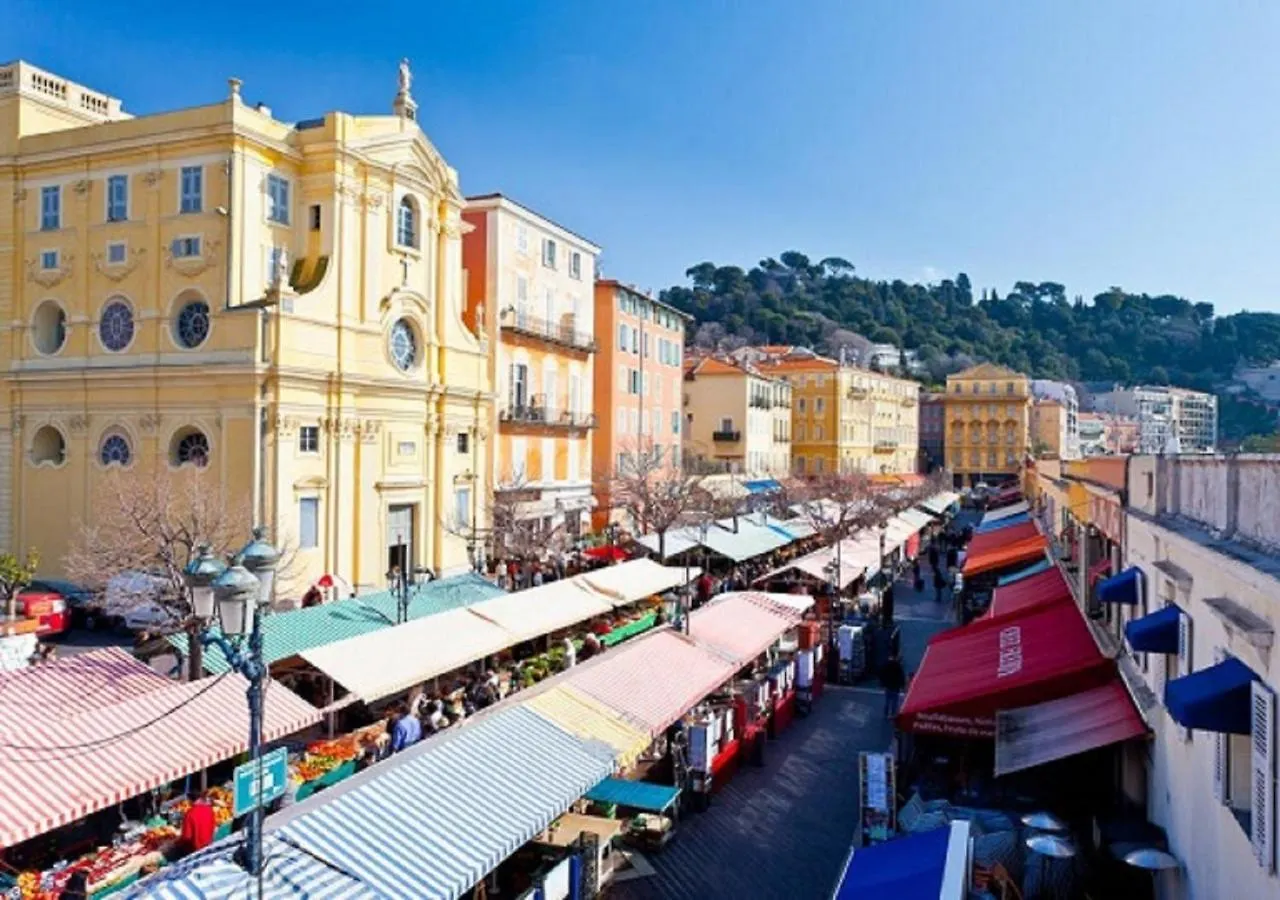 Apartment Typique - 2 Bedrooms,Typical Apartment-Old Town Nice France