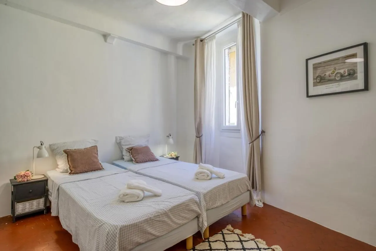 Typique - 2 Bedrooms,Typical Apartment-Old Town Nice