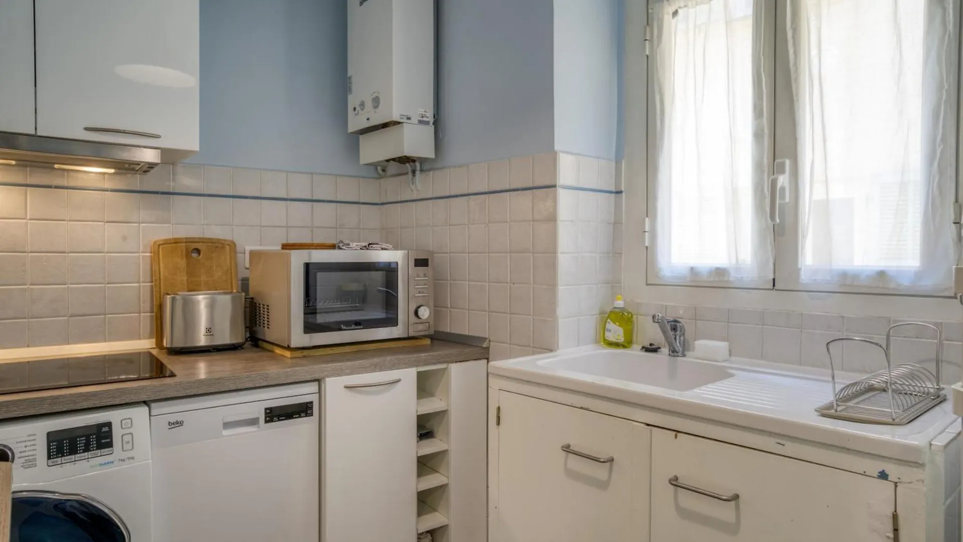 Typique - 2 Bedrooms,Typical Apartment-Old Town Nice Apartment