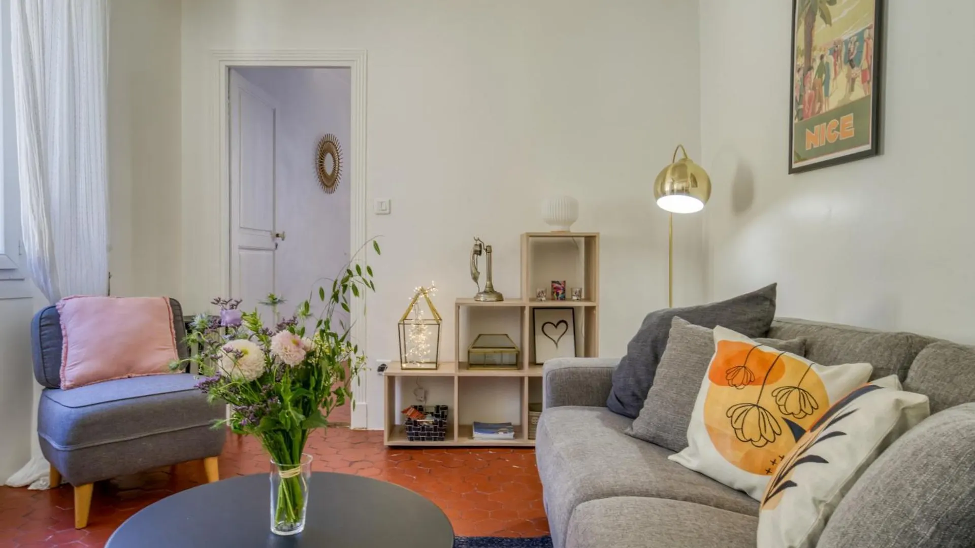Typique - 2 Bedrooms,Typical Apartment-Old Town Nice Apartment